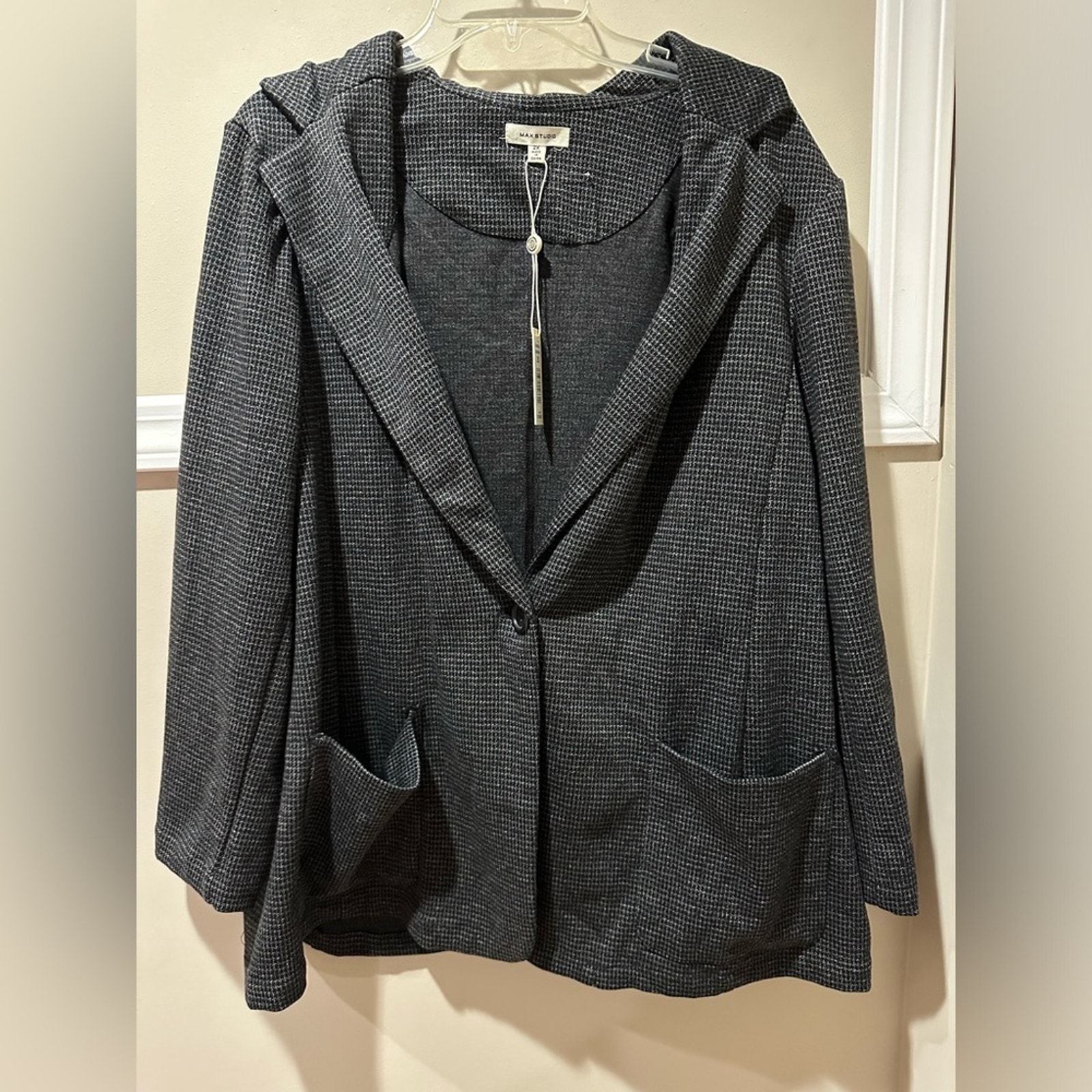 Brand New Max Studio Blazer